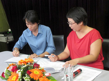 Văn học Việt tìm đường “xuất ngoại”